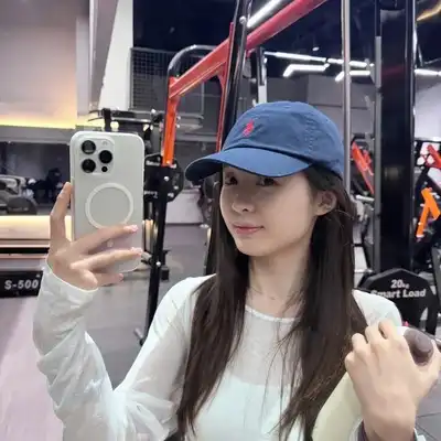 曾芳